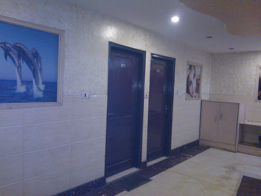 Hotel Hridey Inn Új-Delhi Kültér fotó