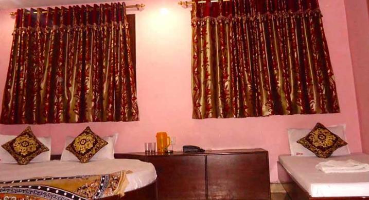 Hotel Hridey Inn Új-Delhi Kültér fotó
