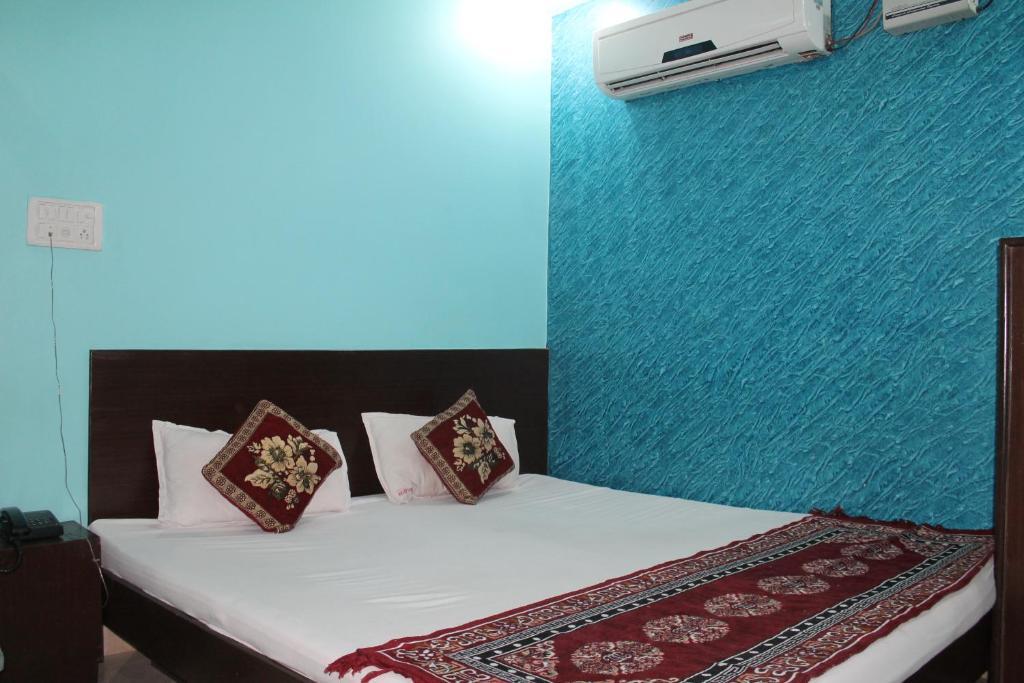 Hotel Hridey Inn Új-Delhi Kültér fotó
