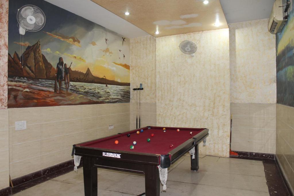 Hotel Hridey Inn Új-Delhi Kültér fotó