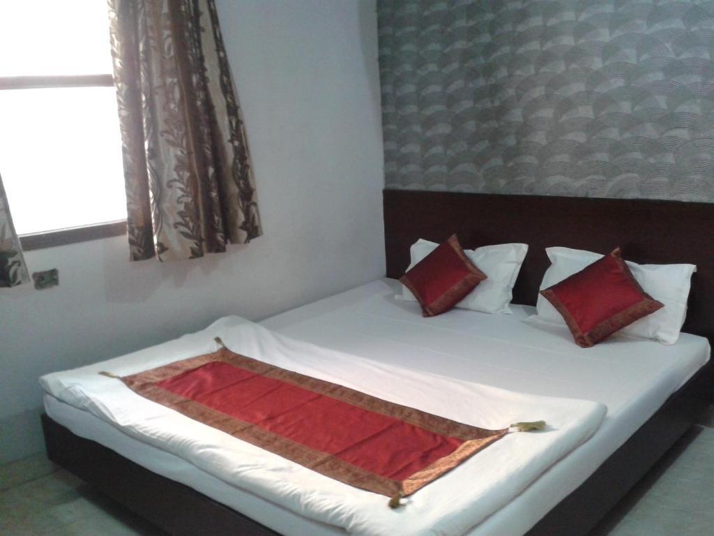 Hotel Hridey Inn Új-Delhi Szoba fotó